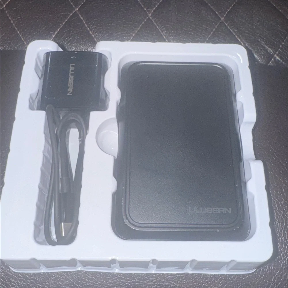ULUSERN12VPower Bank with Charger and Cable,it can be a heated jacked charge too